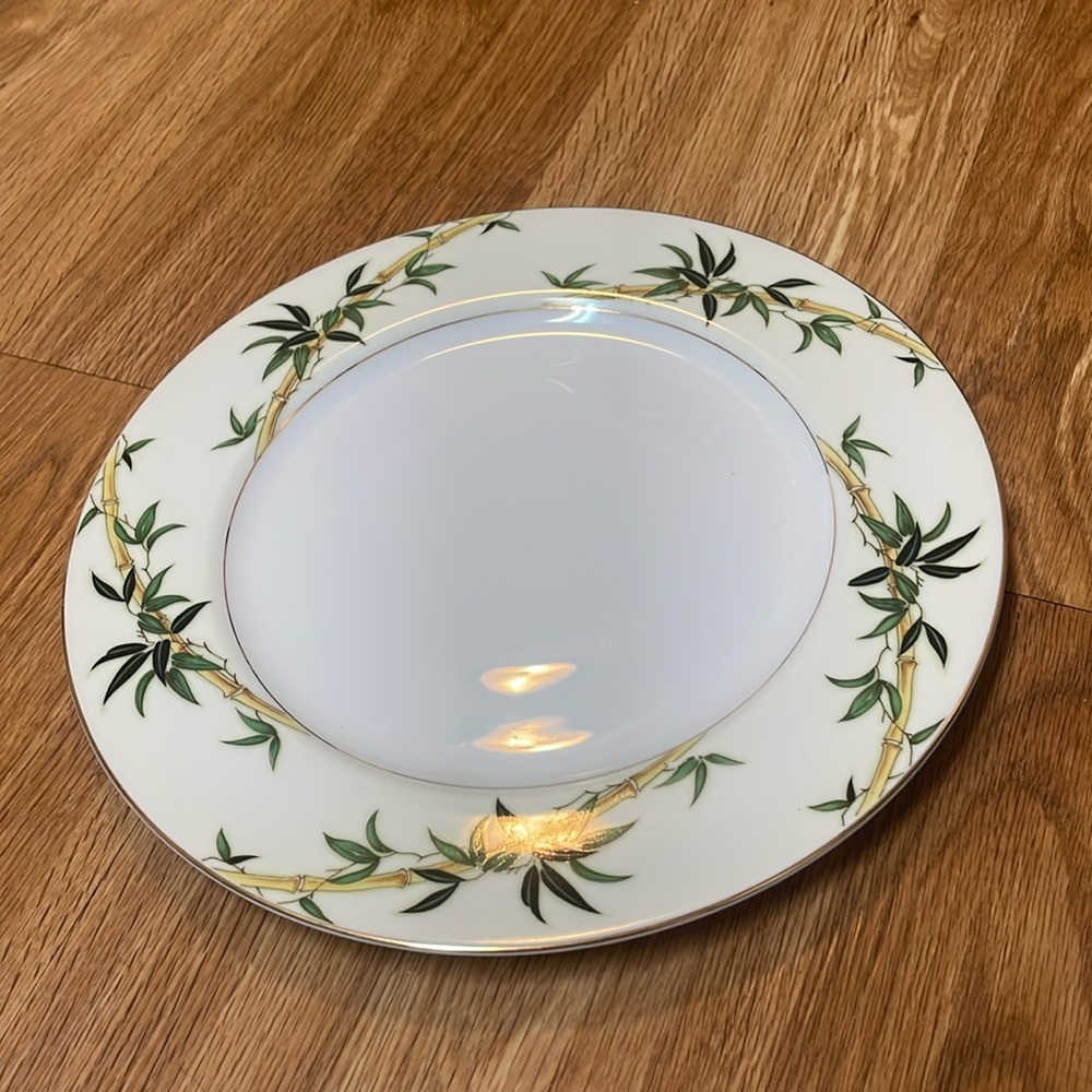 Kent China Bali Hai Pattern Dinner Plates